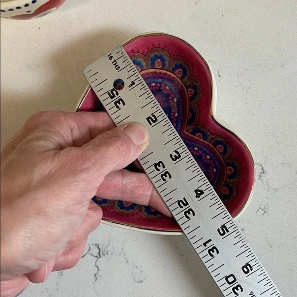Natural Life Heart Shaped Trinket Dish, Candle & Box - Picture 16 of 17